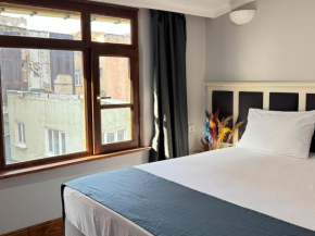 Perahomes City View Wooden Flat
